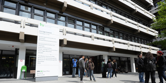 The picture shows the entrance of the EF 50 building